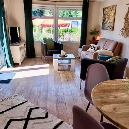 Chalet Kd 866 - Vakantiepark Kijkduin Den Haag
